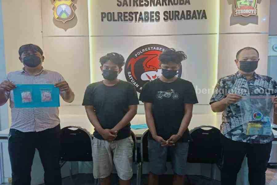 Pengedar Sawah Pulo Surabaya Ditangkap saat Aduk Kopi