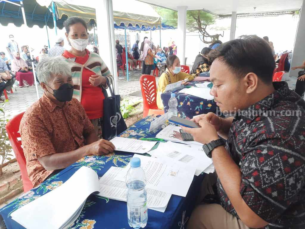 Pembukaan Rekening Banmod, Kantor Disperdagin Kota Kediri Diserbu Ribuan Pelaku Usaha
