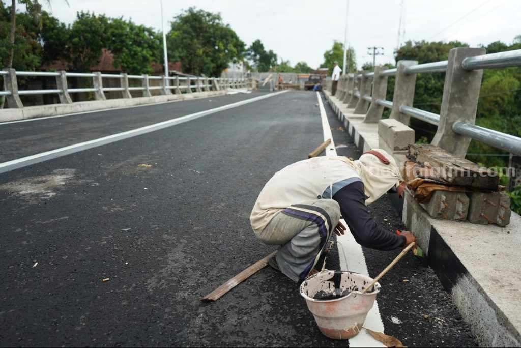 Akhir 2022, Mas Dhito Selesaikan Pembangunan Jembatan Ngadi dan Gedangsewu Kediri
