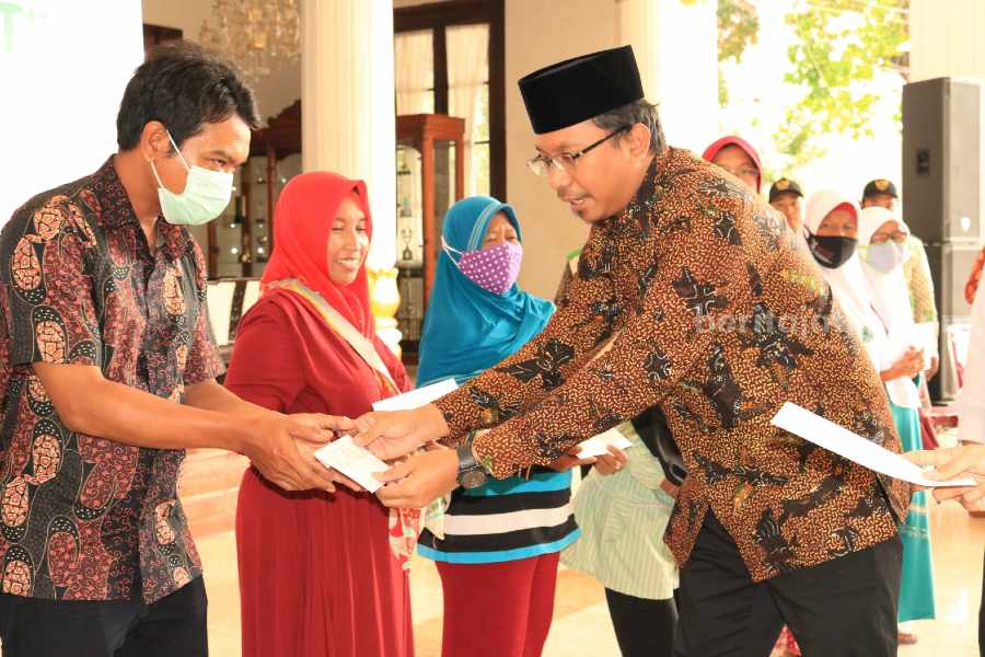 Baznas Kabupaten Sidoarjo Berikan Biaya Hidup Ratusan Penerima Manfaat