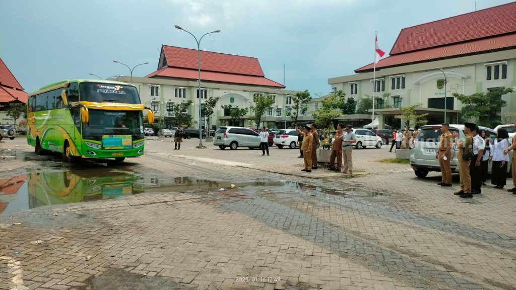 Wakil Bupati Pasuruan Lepas Rombongan Kades ke Jakarta, Ini yang Diperjuangkan