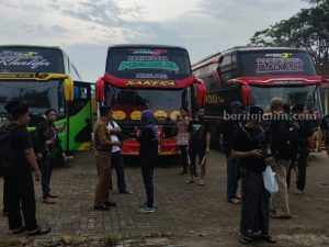 Ratusan Kades di Sumenep ke Jakarta, Ikuti Aksi Tuntut Masa Jabatan 9 Tahun
