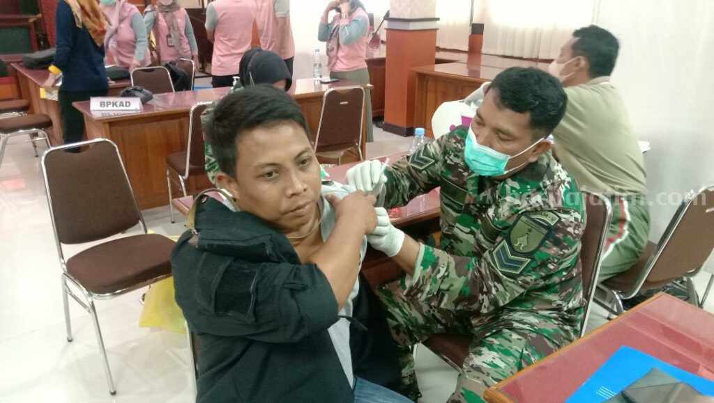Vaksinasi Booster 2 di Kota Blitar, Diawali dari ASN
