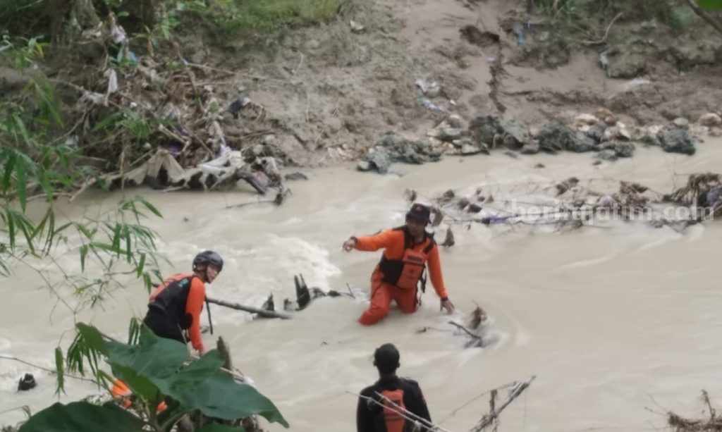 2 Korban Tenggelam di Bojonegoro Belum Ditemukan Pencarian Korban Tenggelam