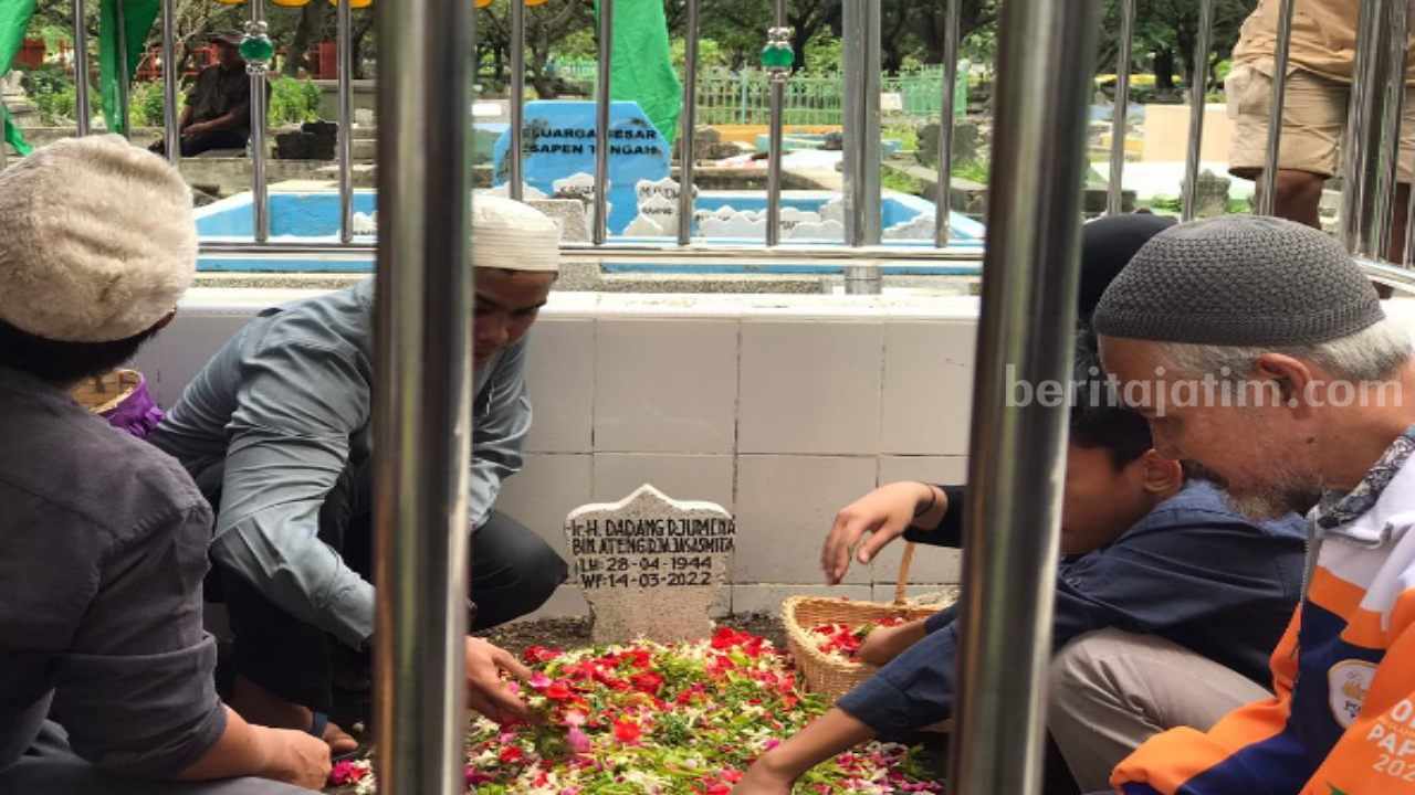 Makam Ayah Eri