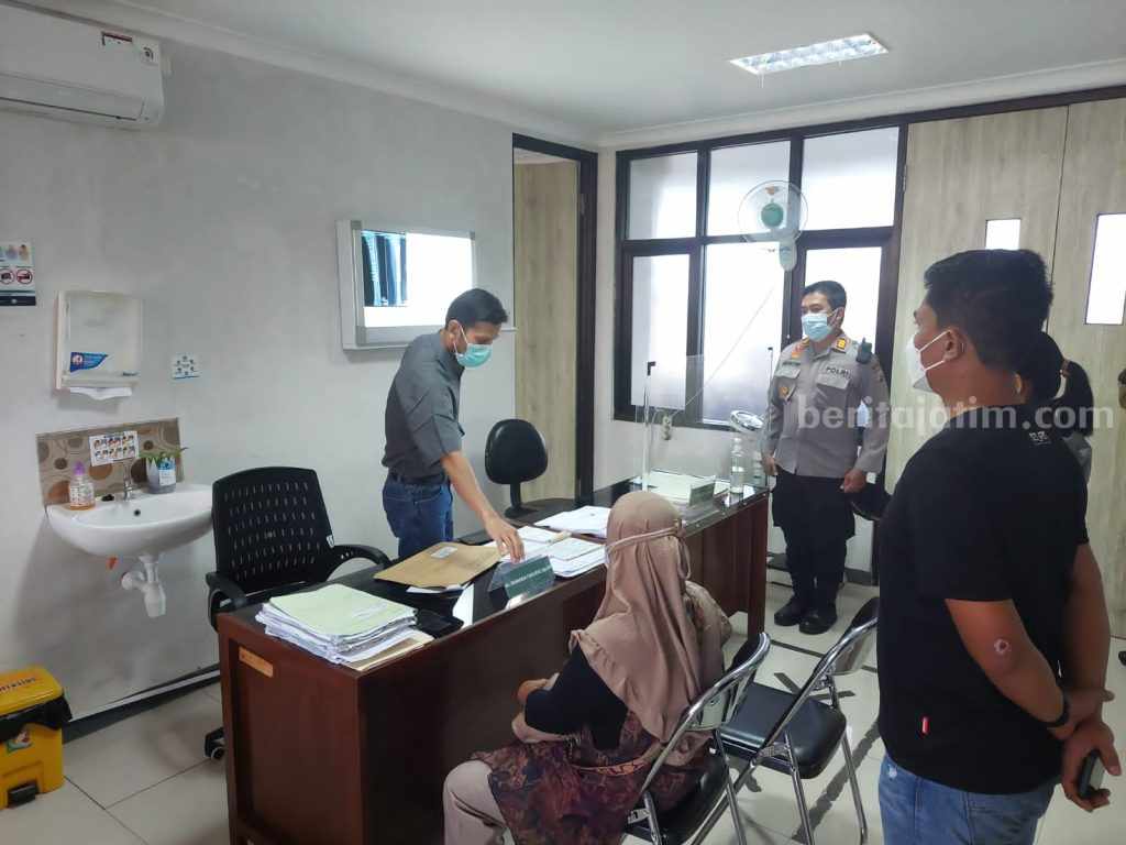 Aremanita Korban Tragedi Kanjuruhan Jalani Terapi ke Dokter Spesialis Ortopedi