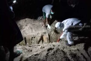 Makam Perempuan Tak Dikenal Terapung di Pantai Dusun Rok Sorok Akhirnya Dibongkar