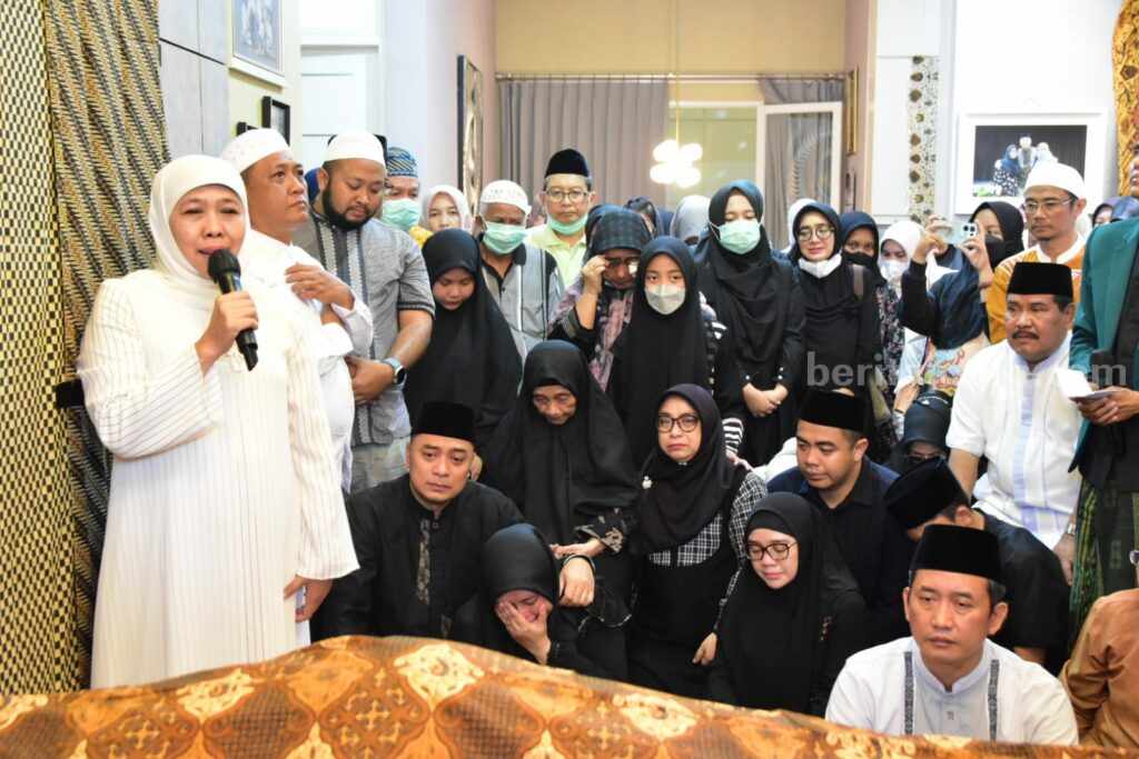 Ayahanda Eri Wali Kota Surabaya Wafat, Khofifah: Semoga Husnul Khotimah