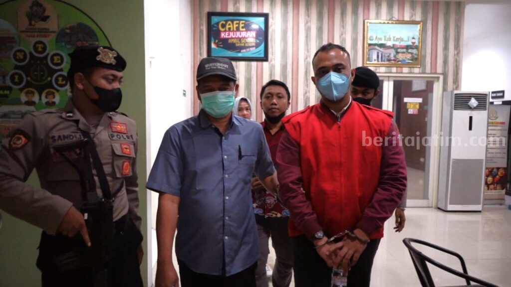 Tersangka korupsi jembatan