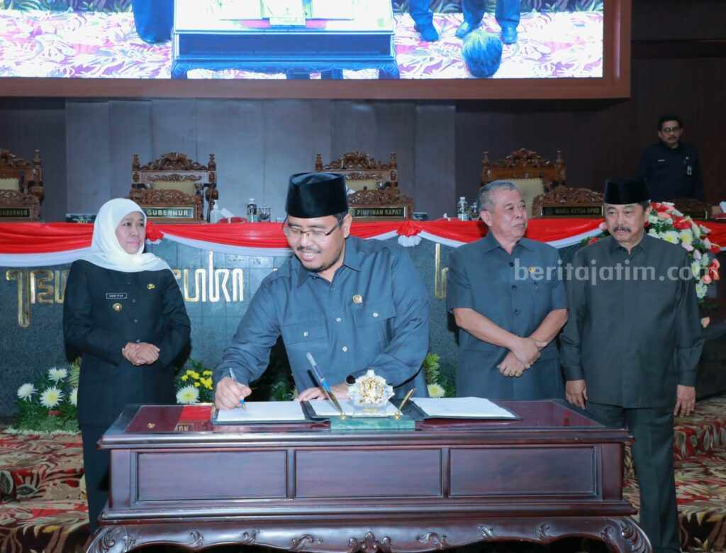 Khofifah dan DPRD Jatim Sepakati Substansi RTRW 2023-2043