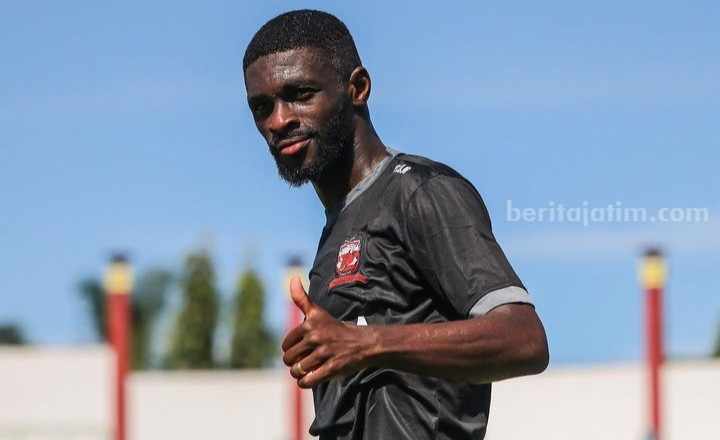 Gabung Madura United, Kwabena Appia-Kubi Sampaikan Komitmen