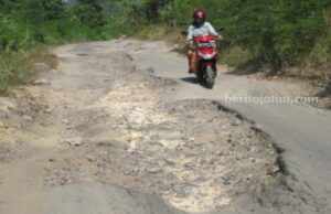 Pantai Balekambang