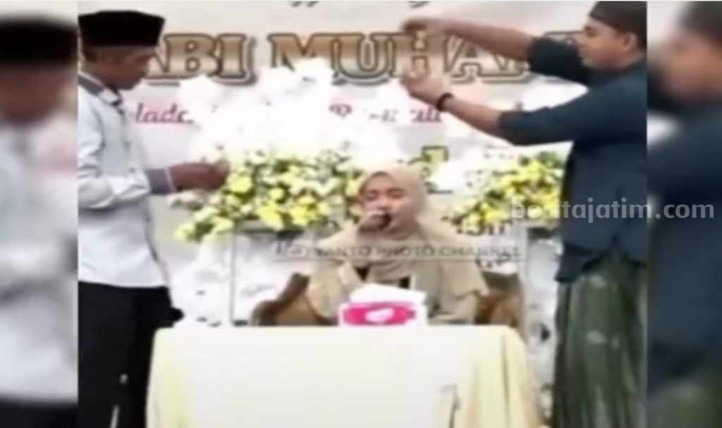 Dosen UM Surabaya Sebut Peristiwa Qoriah Disawer Jauh dari Adab Qoriah Disawer