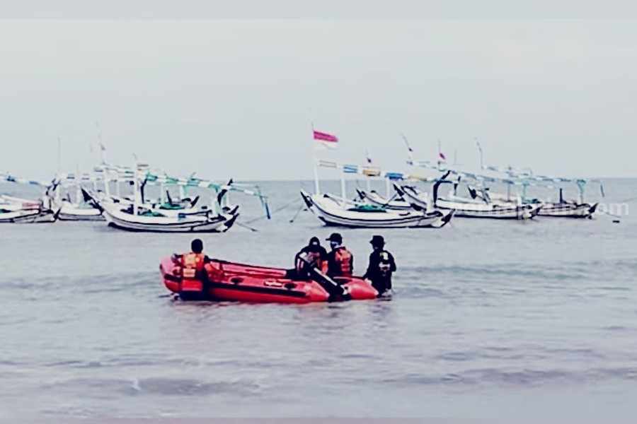 Nelayan Sampang Ditemukan 15 Km dari Titik Tenggelam basarnas