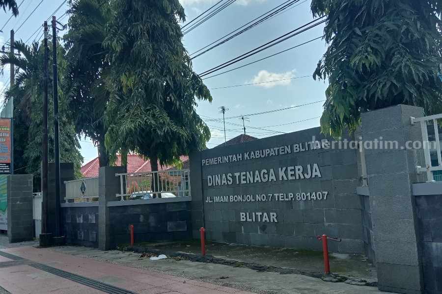 disnaker blitar