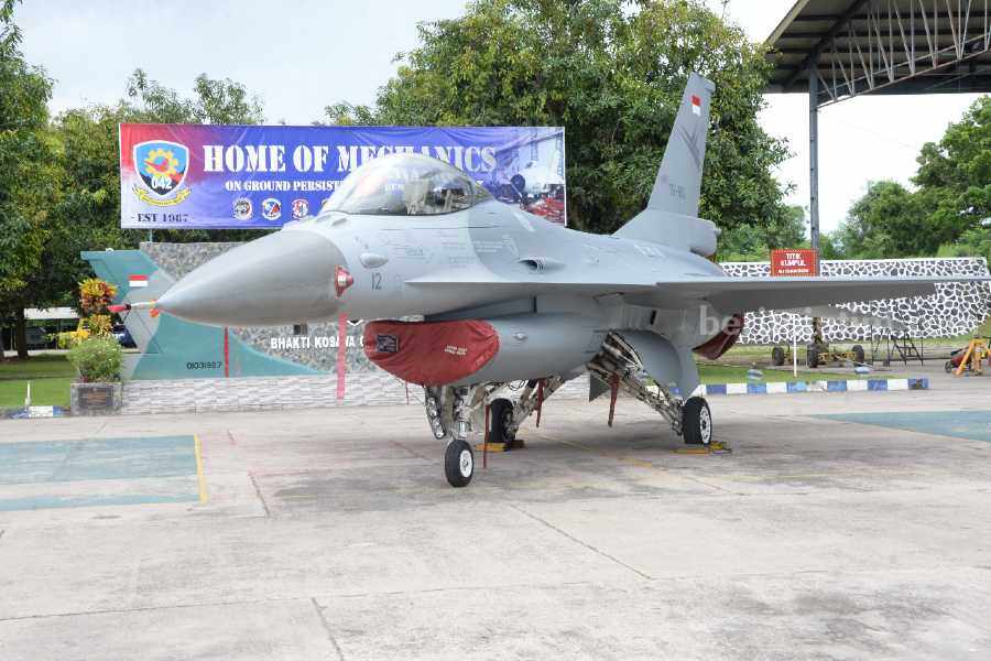 F-16 TS-1612