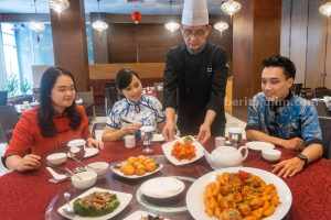 Rayakan Imlek Bareng Helen Huang di Hotel Mercure Grand Mirama Surabaya