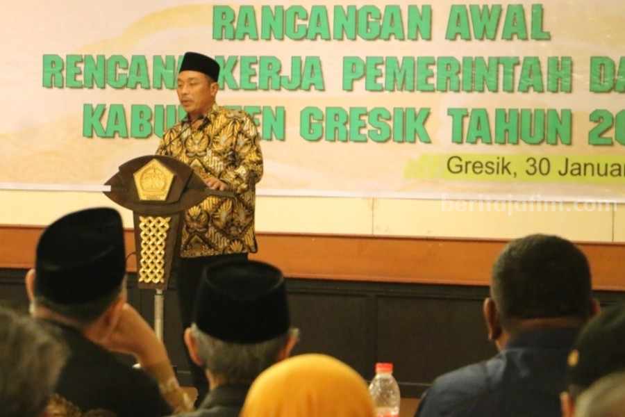 ketua dprd gresik