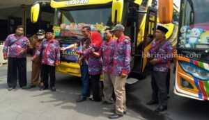 perangkat desa demo jakarta