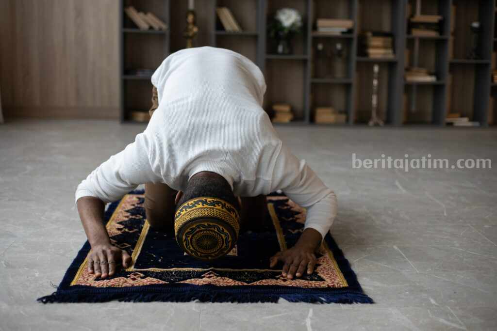 ilustrasi salat taubat.