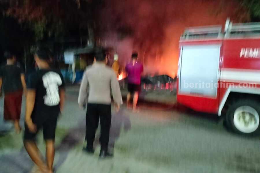 warung kebakaran