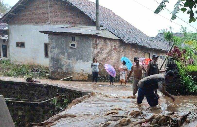 banjir jember