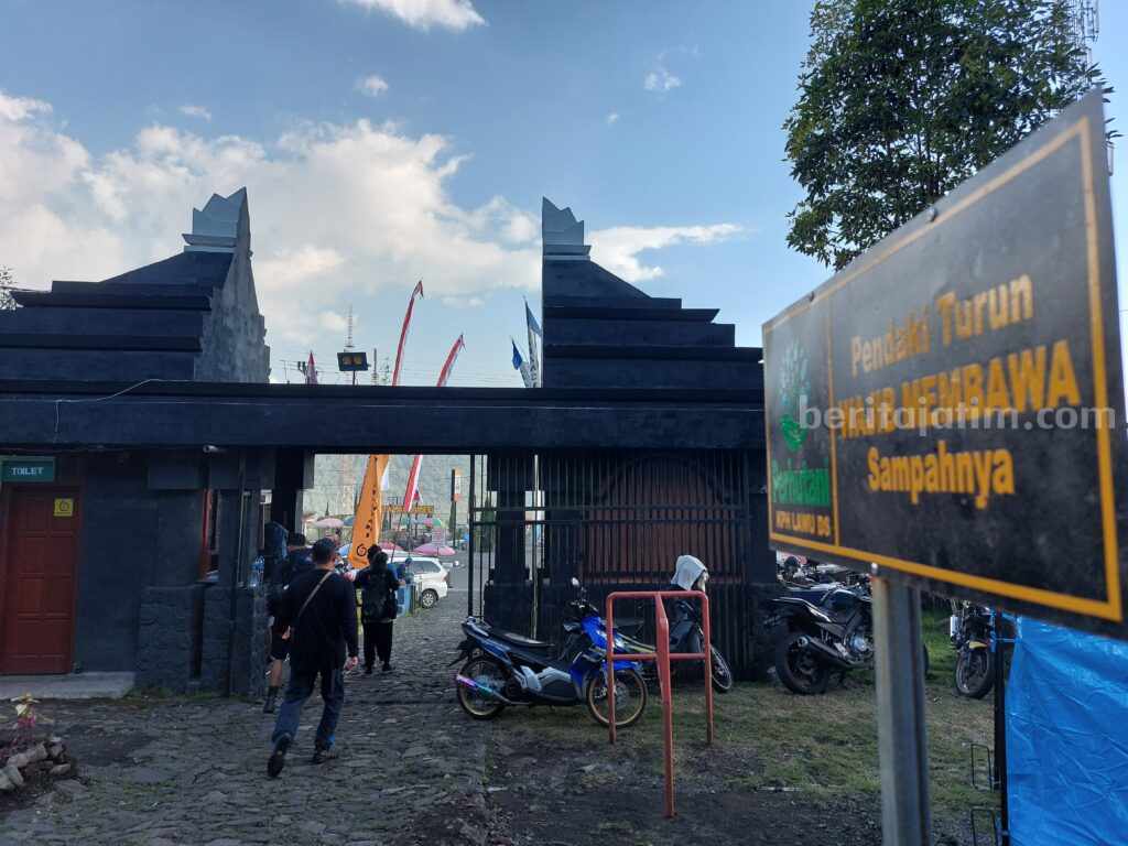 Cuaca Belum Stabil, Jalur Pendakian Gunung Lawu Via Cemoro Sewu Kembali Dibuka gunung lawu