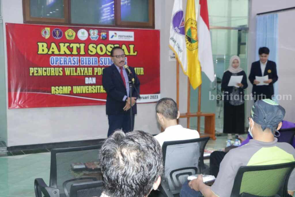 Dekan Fakultas Kedokteran Gigi Universitas Jember Rahardyan Parnaadji