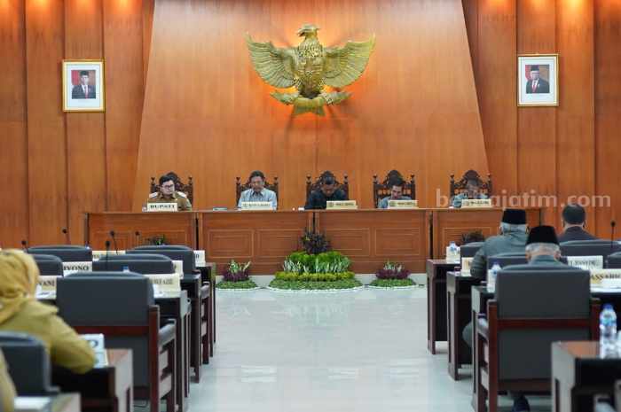Bupati Kediri Mas Dhito