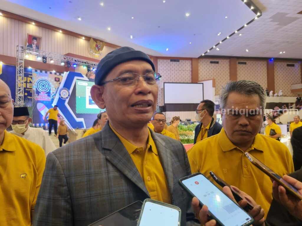 rektor unair
