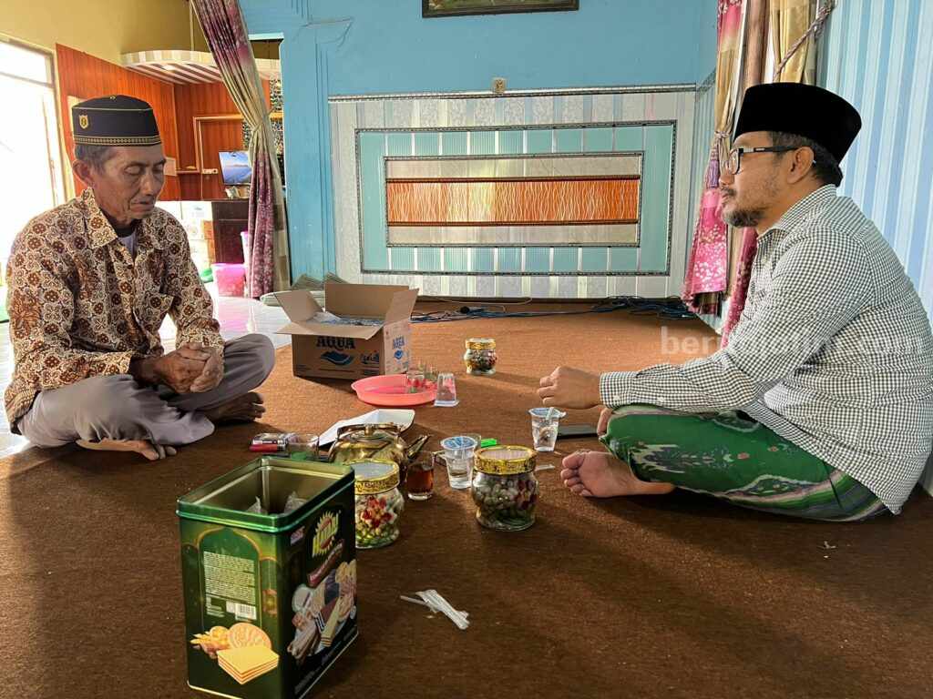 Gus Salam Ziarah ke Makam Kader IPNU yang Meninggal Saat Harlah 1 Abad NU