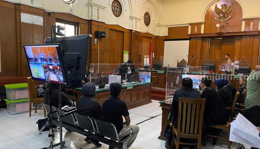 Tiga Polisi Terdakwa Tragedi Kanjuruhan Jalani Tuntutan kanjuruhan
