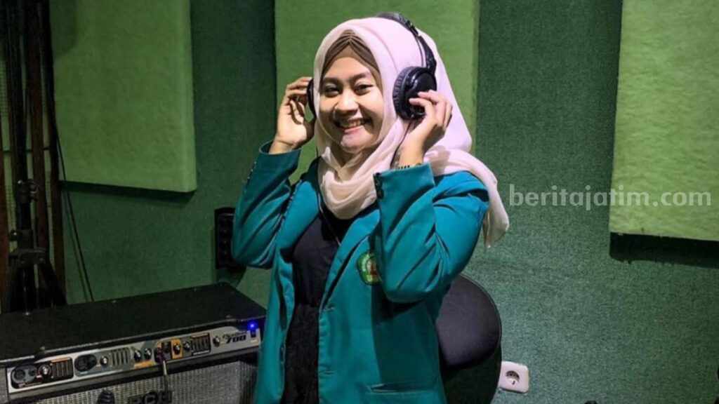 Dokter Muda FK Unisma Malang Ini Hobi Nyanyi dan Pencipta Jingle ISMKI Foto Beritajatim