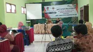 Pelatihan Digital Marketing, di gedung Pondok Pesantren dan Lembaga Kesejahteraan Sosial An Nur Asyarihin, Tajinan, Kabupaten Malang, Rabu (15/2/2023).