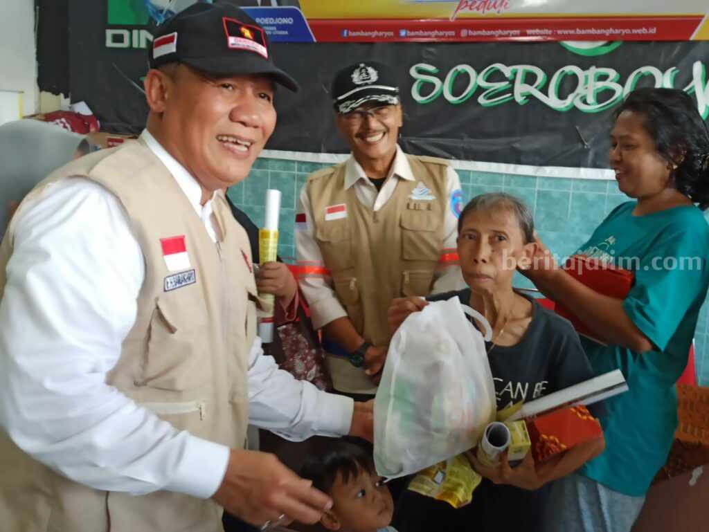 HUT ke-47, PT DLU Cek Kesehatan Gratis Warga Dinoyo Surabaya