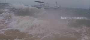 3 Minggu Tak Ada Kapal, Pulau Masalembu Sumenep Krisis Sembako Cuaca buruk di Masalembu Sumenep.