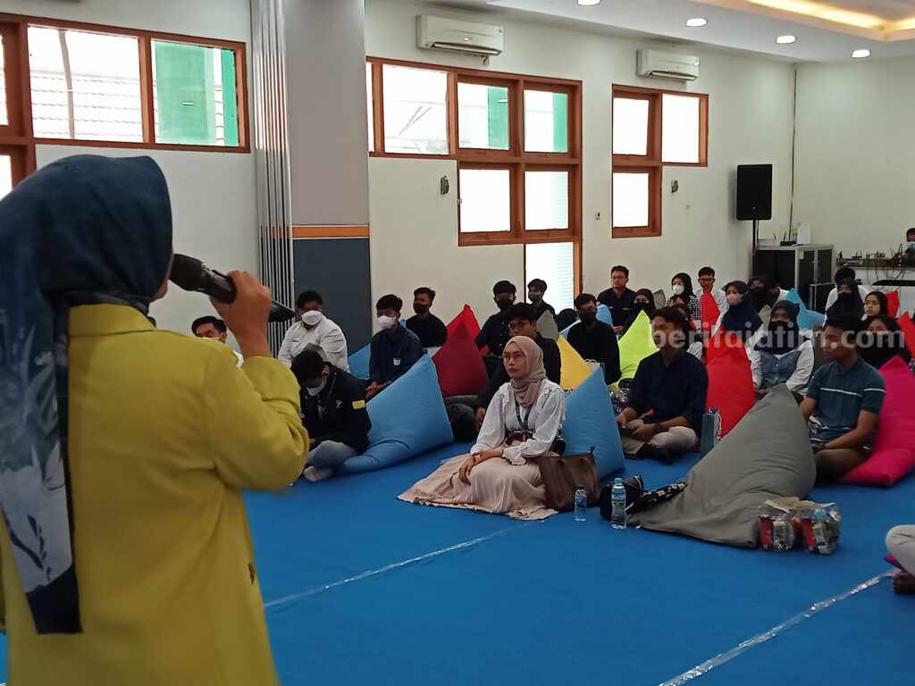 44 mahasiswa penerima beasiswa Petrokimia Gresik atau Bestro.