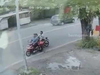 Kalung Juragan Cuci Mobil di Mojokerto Dijambret jambret kalung
