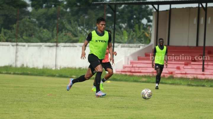 Kapten Madura United FC, Fachruddin Aryanto menjalani latihan bersama tim di Madura United Training Ground Pamekasan, Kamis (23/2/2023).