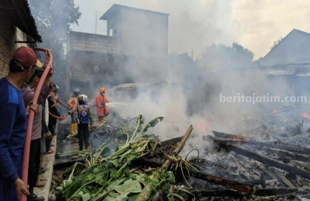 Kebakaran Mojokerto