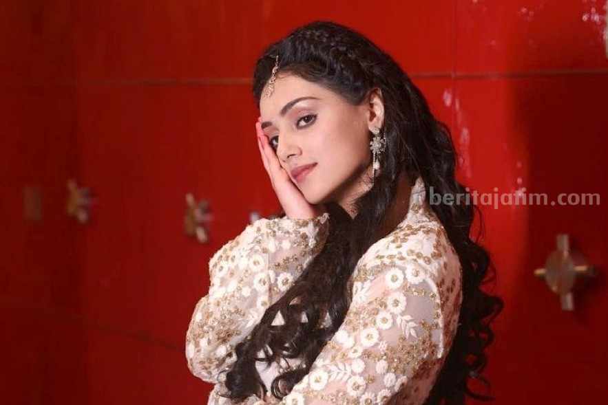 Potret Mallika Singh di Instagram pribadinya (sumber: mallika_singh_official)