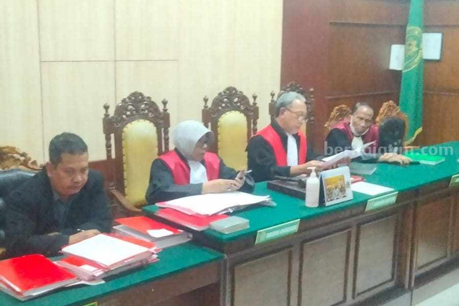 PN Surabaya
