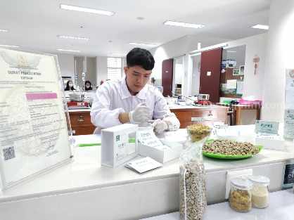 Mahasiswa Widya Mandala Surabaya Bikin Granul Effervescent Berbahan Kopi Robusta surabaya
