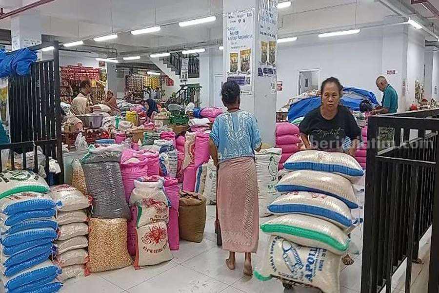 Harga Beras Masih Tinggi, Bulog Ponorogo Terus Masifkan Operasi Pasar Beras Ponorogo