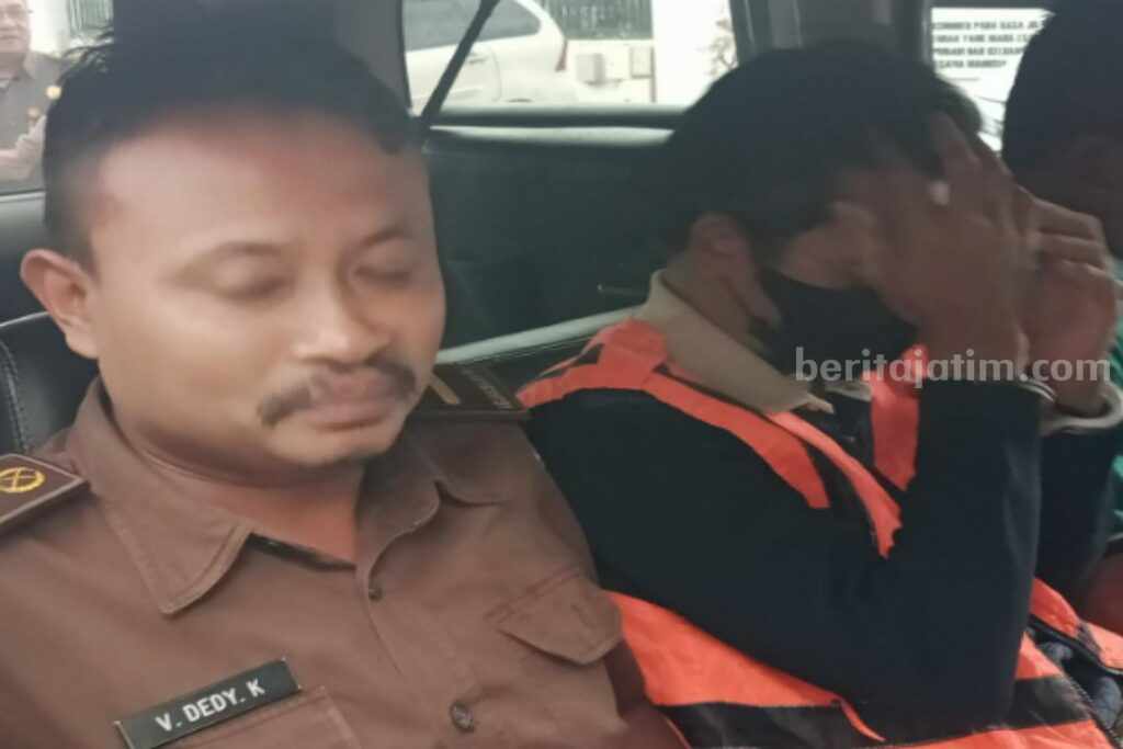 Selewengkan Pajak