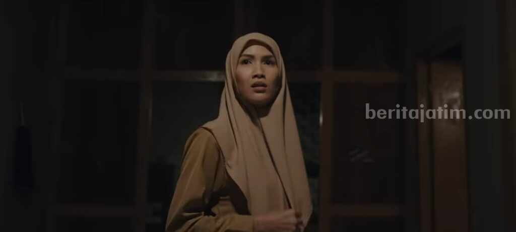 Tangkapan layar trailer Waktu Maghrib.