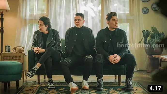 Tangkapan layar official music video Memori - Armada Band. (YouTube @armada)