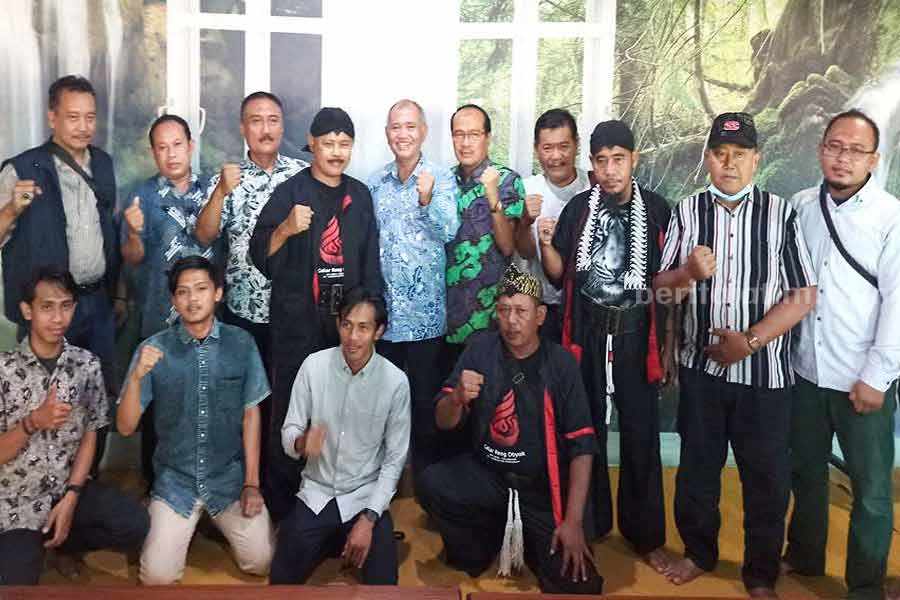 Mantan Ketua KPK saat bertemu dengan puluhan tokoh masyarakat di Kabupaten Ponorogo. (Foto/Endra Dwiono)