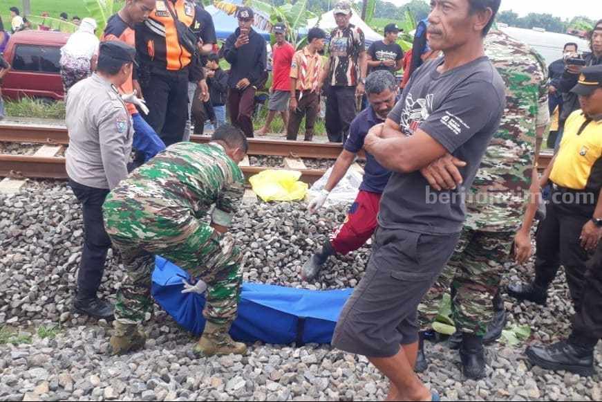 pedagang ubi di ngawi