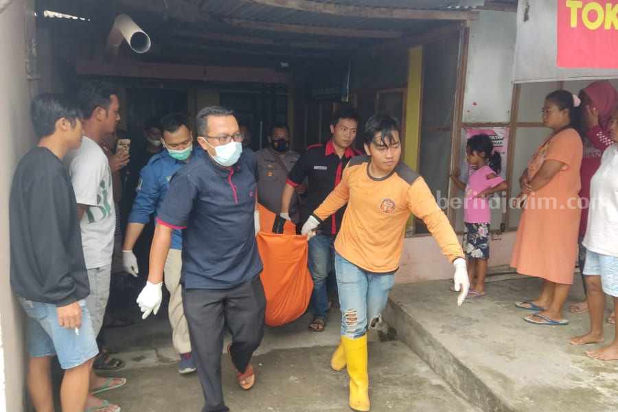tukang bangunan tewas kesetrum